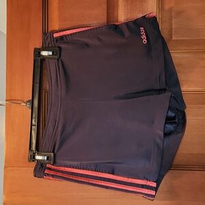 Adidas loosefit lightweight shorts